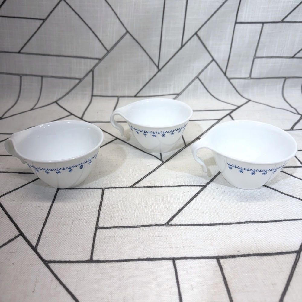 Corelle Teacups Set of 3 Old Town Blue White Hook Handle Vintage Livingware